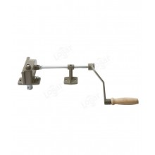 Manual drive for extractor